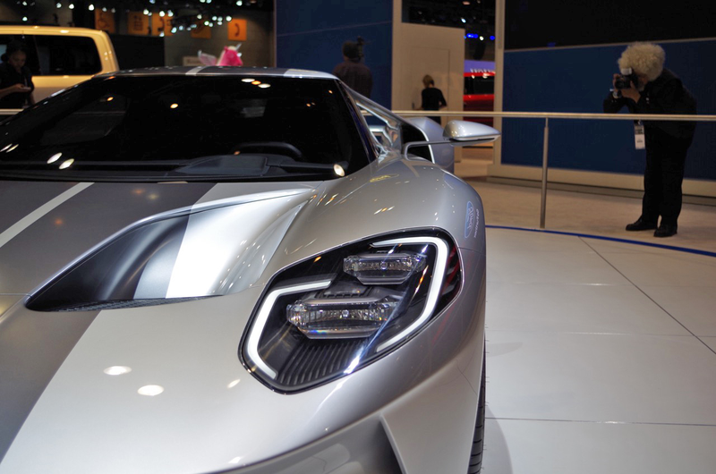 Illustration for article titled El nuevo Ford GT plateado es casi más espectacular que el original
